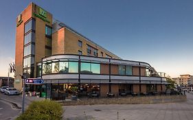 Holiday Inn London Brentford Lock By Ihg